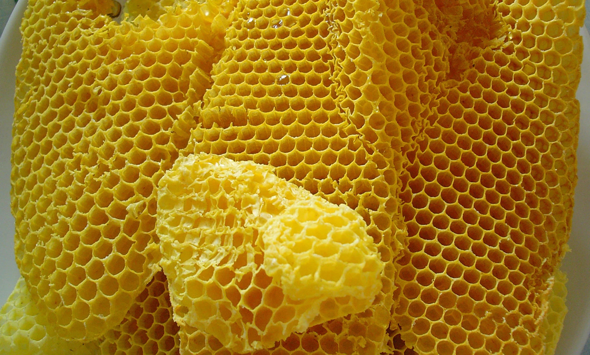 Beeswax, Pastilles