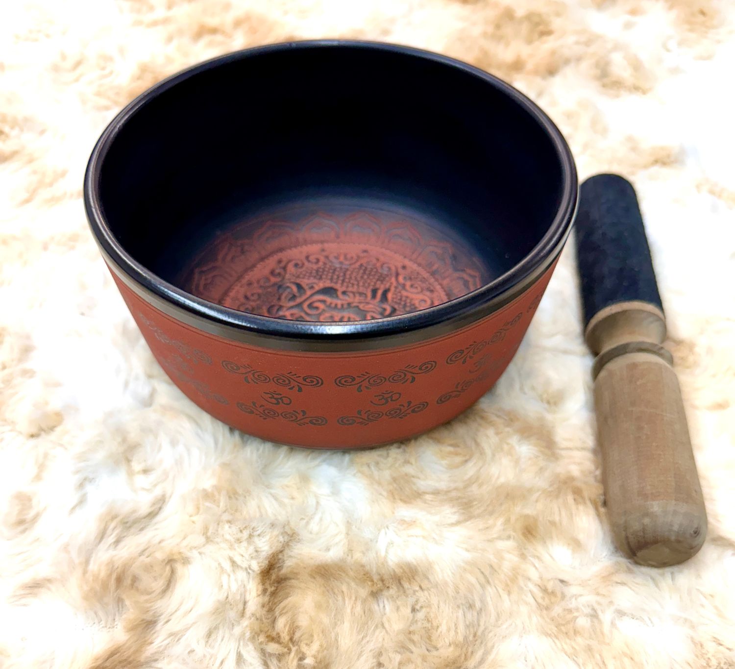 6" Tibetan Singing Bowl Flat Sided, Ganesh, Red