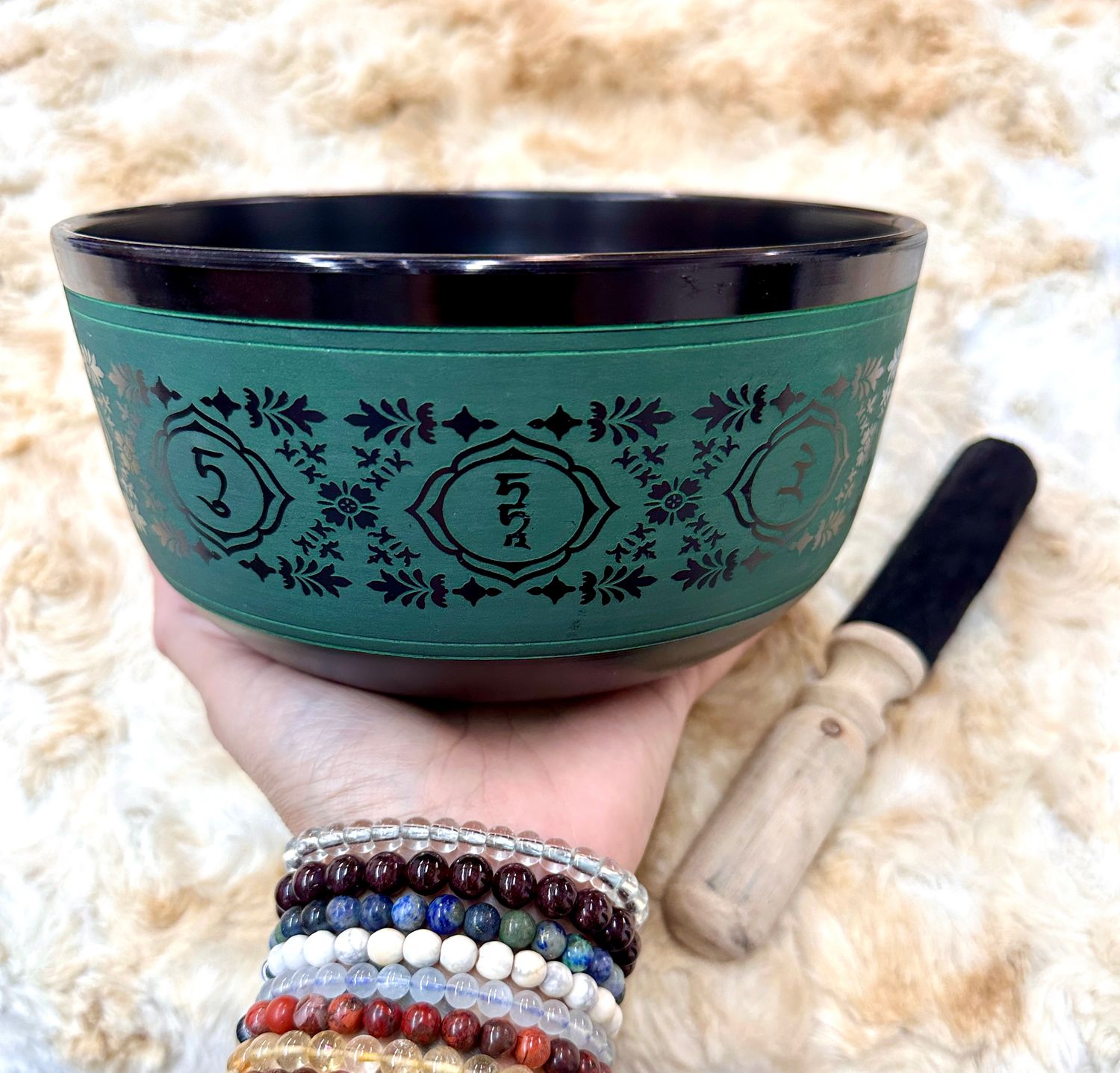 7.5" Tibetan Singing Bowl Round Sided, Green Tara